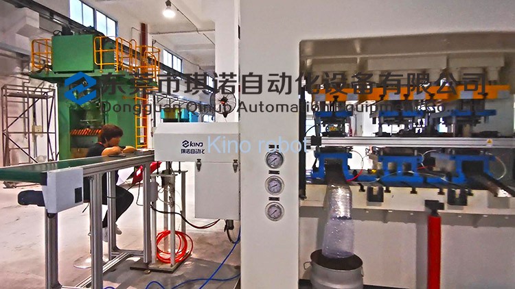 工業機器人